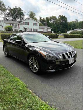 2013 INFINITI G37 x