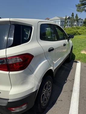 2022 Ford EcoSport S