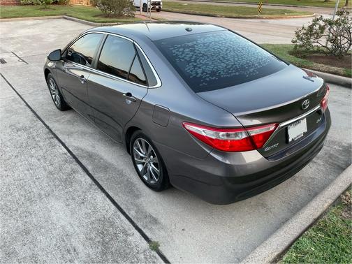 2016 Toyota Camry XLE