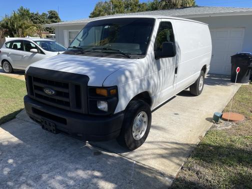 2010 Ford E250 Base