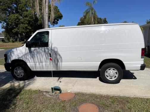 2010 Ford E250 Base