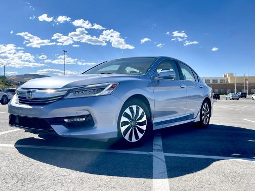 2017 Honda Accord Hybrid Touring