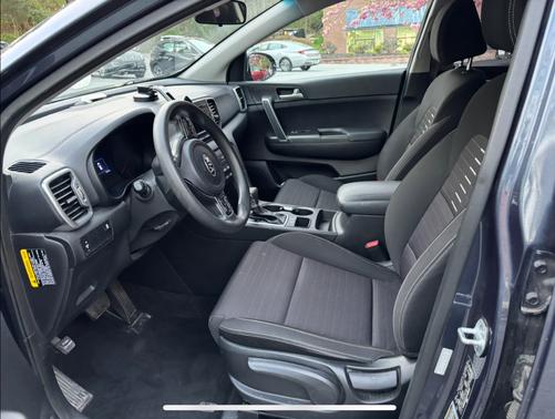 Blue 2018 Kia Sportage LX