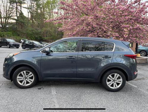 Blue 2018 Kia Sportage LX