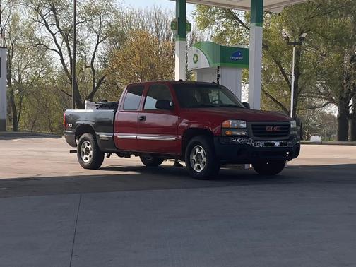 2004 GMC Sierra 1500 SLE Extended Cab