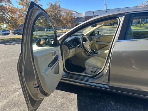 Gold 2016 Volvo S60 T5 Drive-E Premier