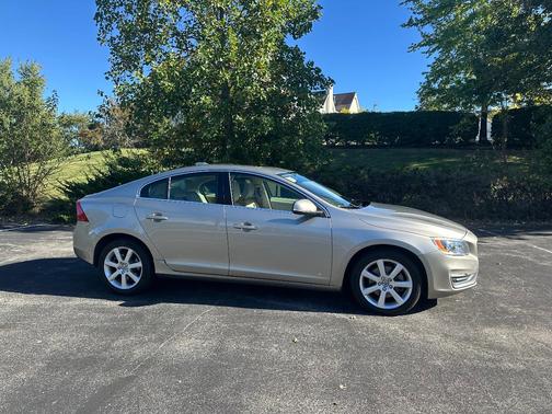 Gold 2016 Volvo S60 T5 Drive-E Premier
