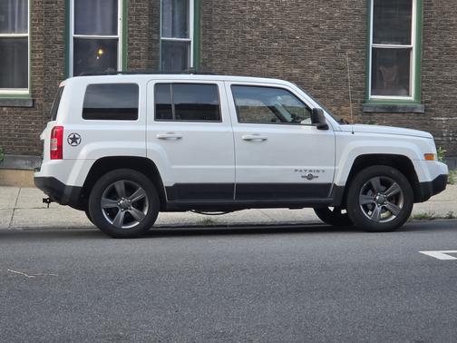 White 2013 Jeep Patriot Latitude