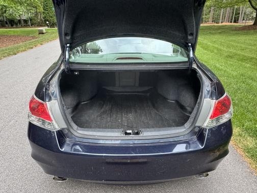 Blue 2010 Honda Accord EX-L