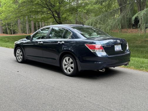 Blue 2010 Honda Accord EX-L