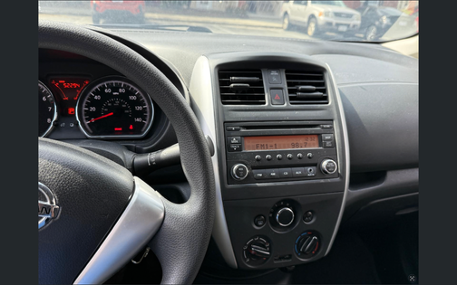 Red 2015 Nissan Versa Note S Plus