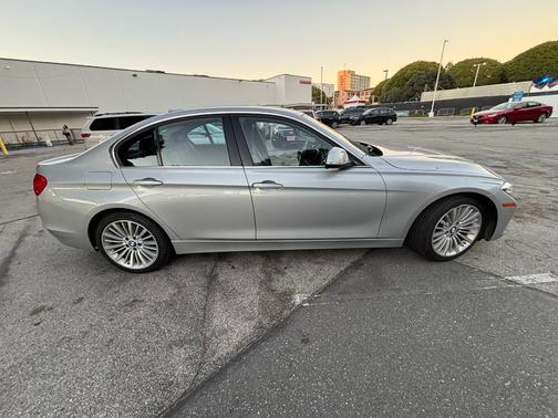 2013 BMW 328 i