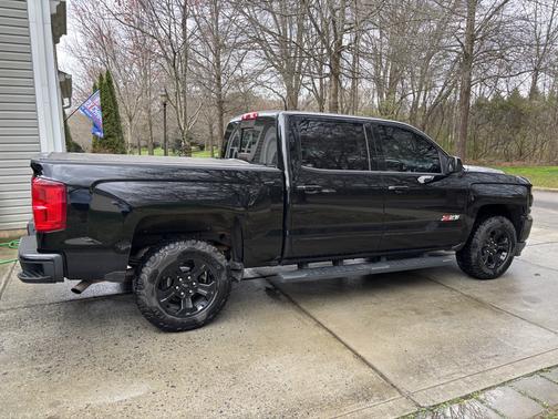 2017 Chevrolet Silverado 1500 2LZ