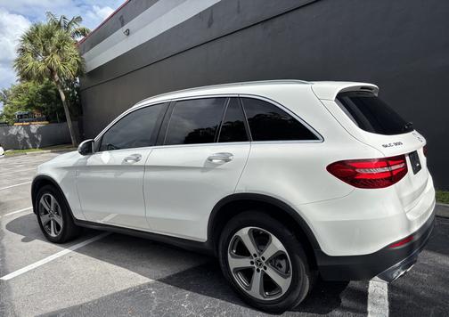 White 2019 Mercedes-Benz GLC 300 Base
