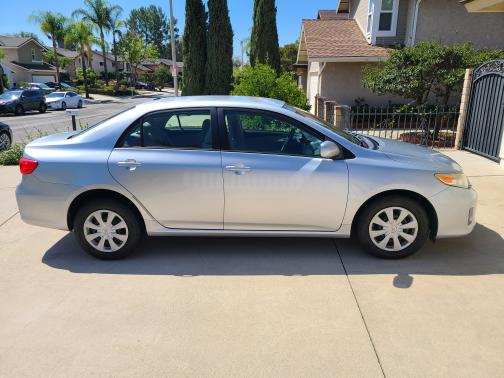 2011 Toyota Corolla LE