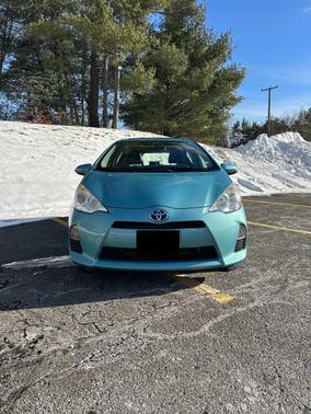 2013 Toyota Prius c Two