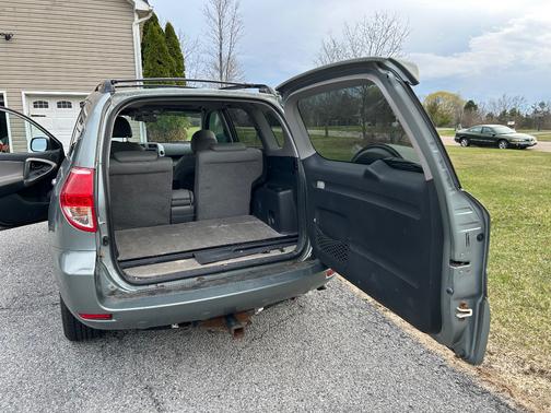 Gray 2007 Toyota RAV4 Limited