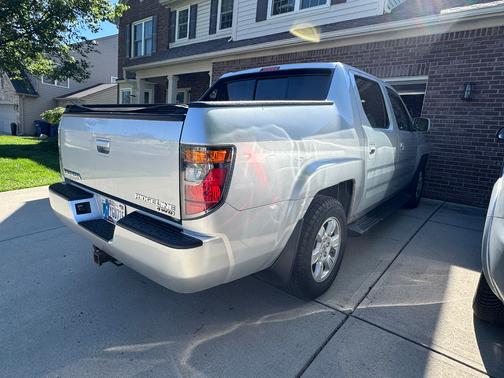 Silver 2007 Honda Ridgeline RTL