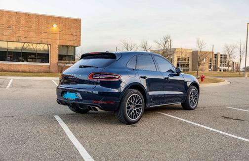 Blue 2017 Porsche Macan Macan Turbo with Performance Package