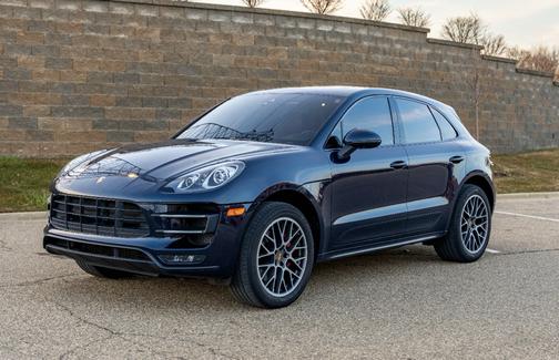 Blue 2017 Porsche Macan Macan Turbo with Performance Package