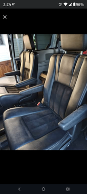 White 2017 Dodge Grand Caravan SXT