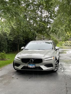 2019 Volvo S60 T5 Momentum