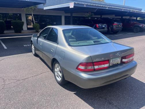 2001 Lexus ES 300 Base