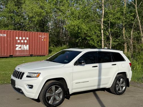 White 2014 Jeep Grand Cherokee Overland