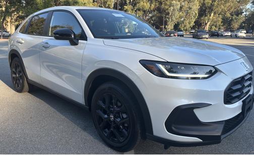 White 2024 Honda HR-V Sport