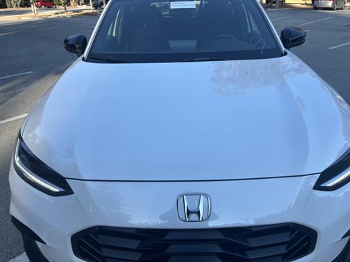White 2024 Honda HR-V Sport