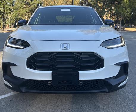 White 2024 Honda HR-V Sport