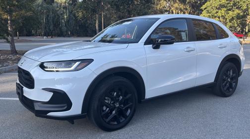 White 2024 Honda HR-V Sport