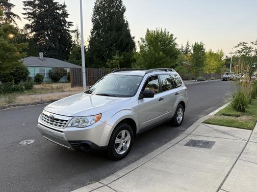 Silver 2011 Subaru Forester 2.5 X