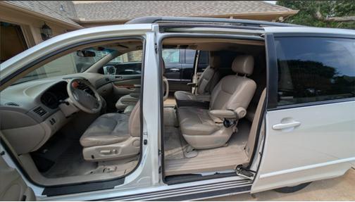2004 Toyota Sienna XLE