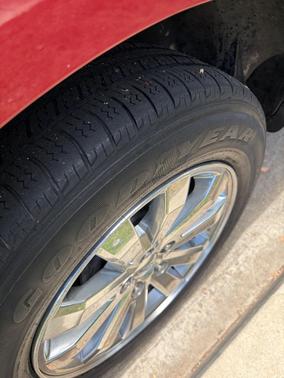 Red 2010 Ford Edge SEL