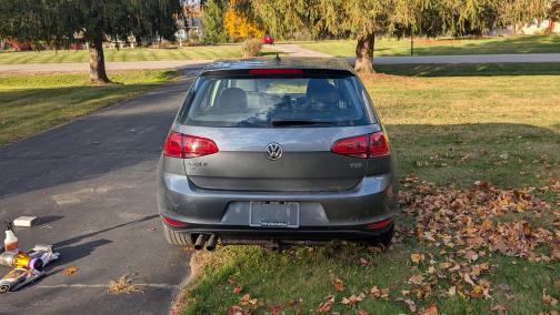 2016 Volkswagen Golf TSI S 4-Door