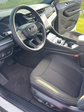 White 2026 Jeep Grand Cherokee Laredo X 4x2