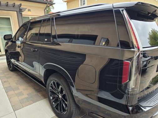 2023 Cadillac Escalade ESV Sport Platinum