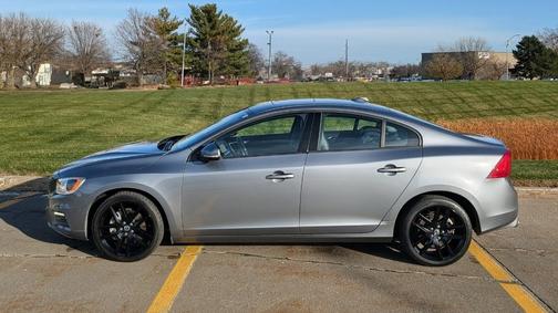 2018 Volvo S60 T5 Dynamic