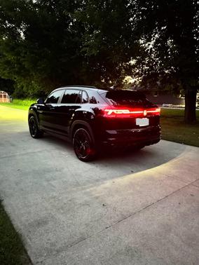Black 2025 Volkswagen Atlas Cross Sport 2.0T SEL R-Line Black 4MOTION