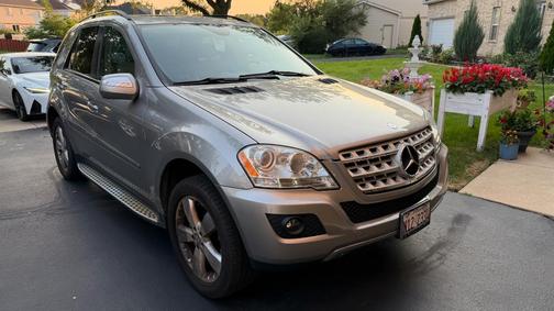 Beige 2009 Mercedes-Benz M-Class ML 350 4MATIC