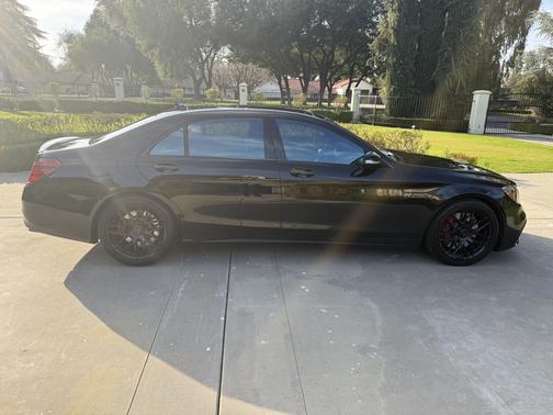 2019 Mercedes-Benz AMG S 63 4MATIC