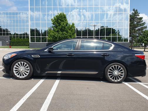 2016 Kia K900 Luxury 5.0L