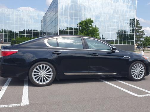 2016 Kia K900 Luxury 5.0L