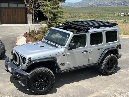 2022 Jeep Wrangler Unlimited Sahara Altitude