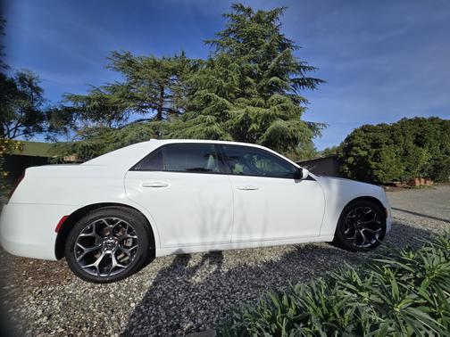 2016 Chrysler 300 S