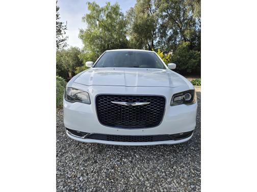 2016 Chrysler 300 S
