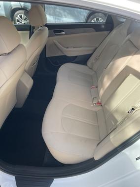 2018 Hyundai SONATA SE