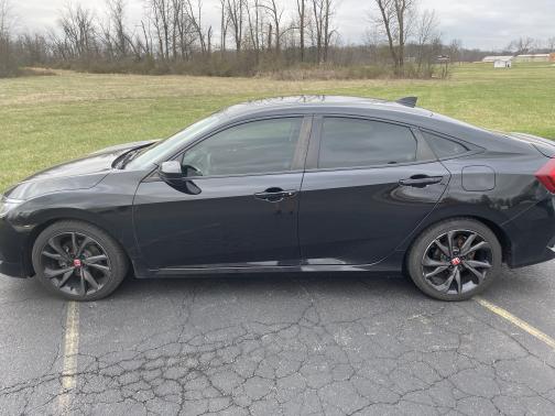 Photo 2 of 12 of 2018 Honda Civic EX-T