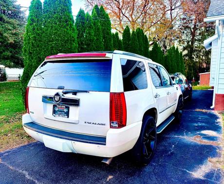 White 2011 Cadillac Escalade Base